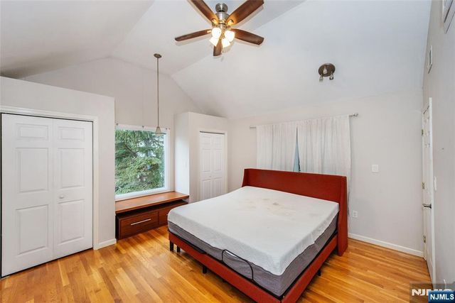 35 Taggart Way, Saddle Brook, NJ 07663