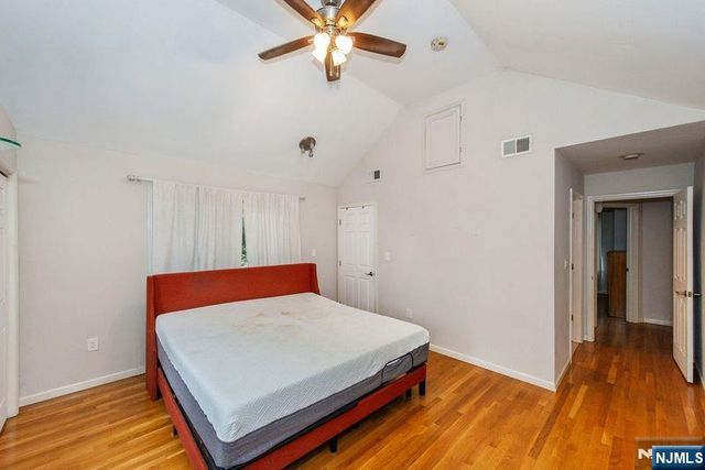 35 Taggart Way, Saddle Brook, NJ 07663