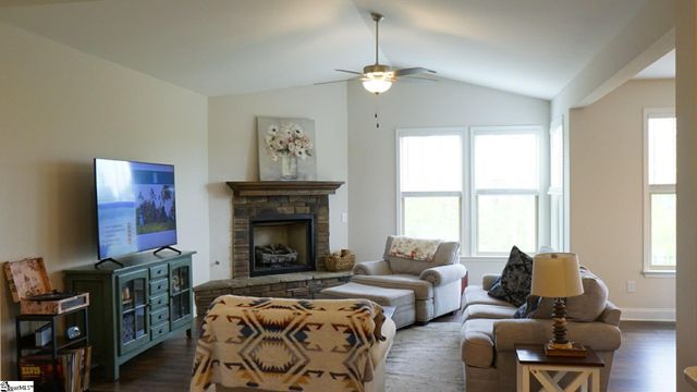 315 Glendon Street, Greer, SC 29651