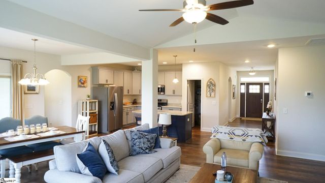 315 Glendon Street, Greer, SC 29651