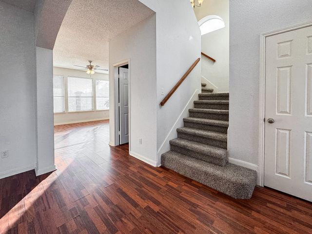 1184 Courtney Lane, Lewisville, TX 75077