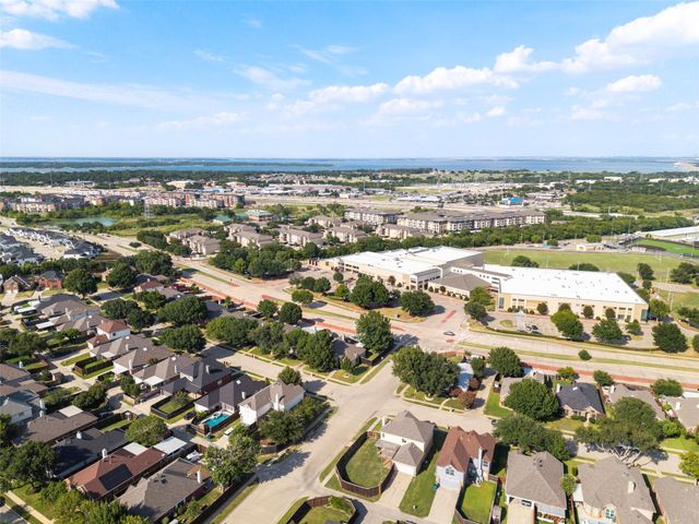 1184 Courtney Lane, Lewisville, TX 75077