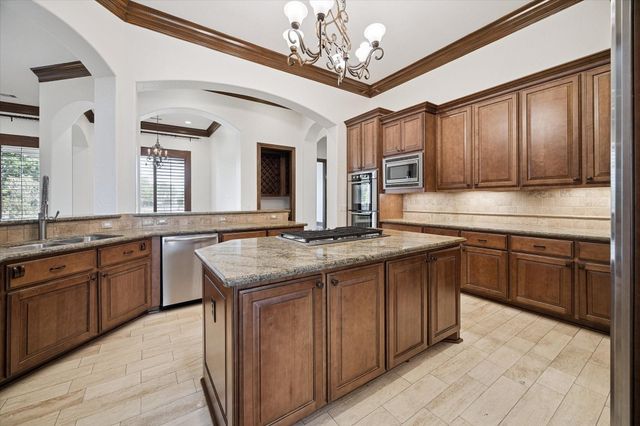 11726 Montmarte Boulevard, Houston, TX 77082