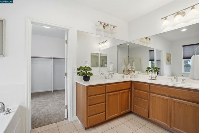 1312 TAPESTRY, Concord, CA 94620