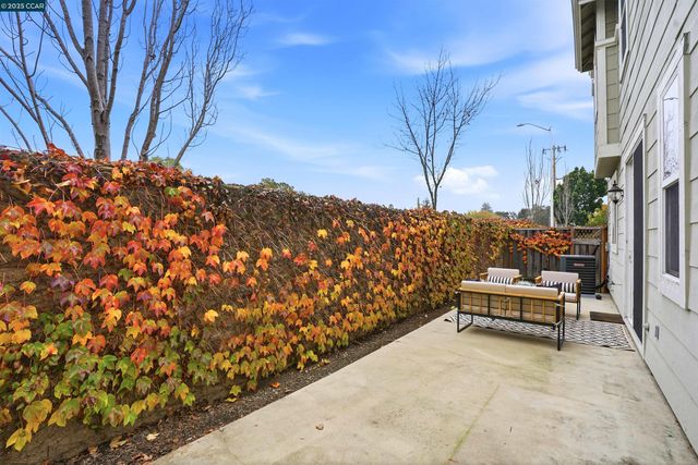 1312 TAPESTRY, Concord, CA 94620