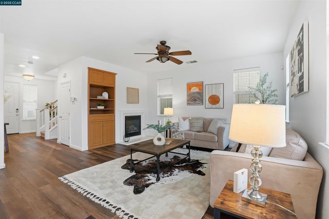 1312 TAPESTRY, Concord, CA 94620