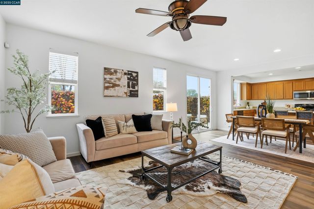 1312 TAPESTRY, Concord, CA 94620