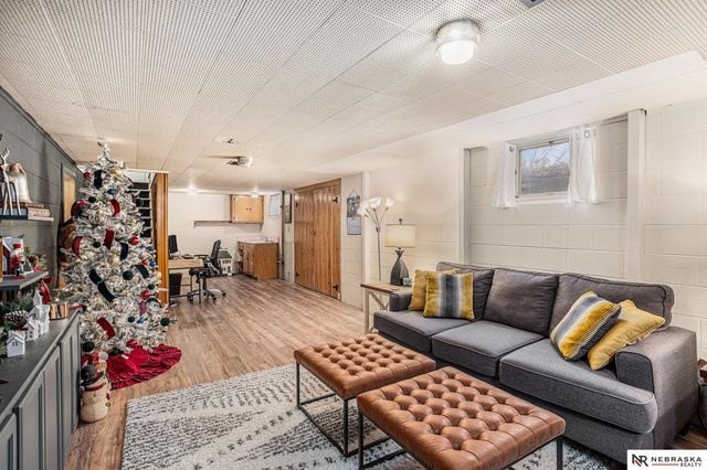 6100 Lexington Avenue, Lincoln, NE 68505