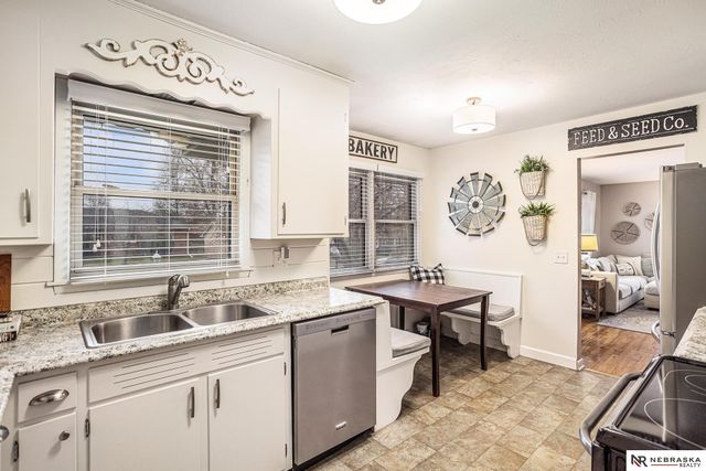 6100 Lexington Avenue, Lincoln, NE 68505