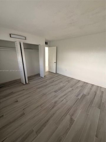 1629 NW N River Dr 404, Miami, FL 33125