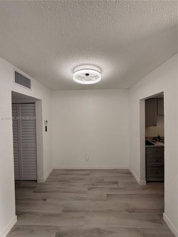 1629 NW N River Dr 404, Miami, FL 33125