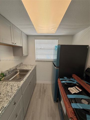 1629 NW N River Dr 404, Miami, FL 33125