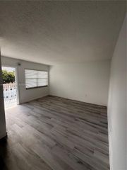 1629 NW N River Dr 404, Miami, FL 33125