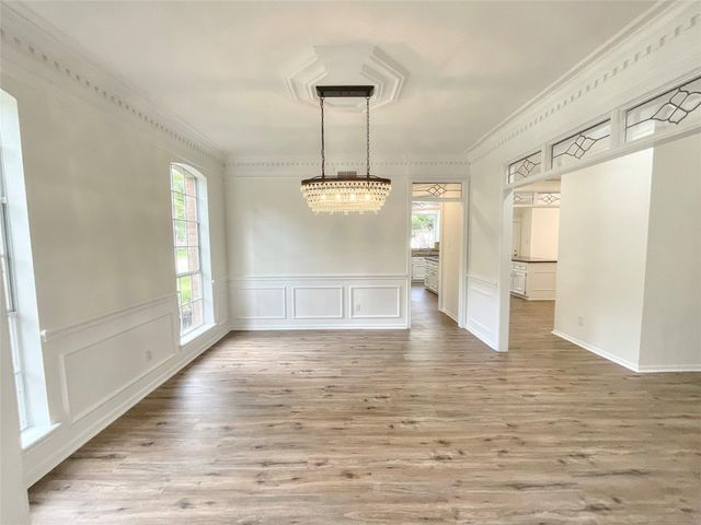 1810 Seven Maples Drive, Houston, TX 77345