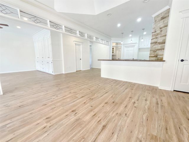 1810 Seven Maples Drive, Houston, TX 77345