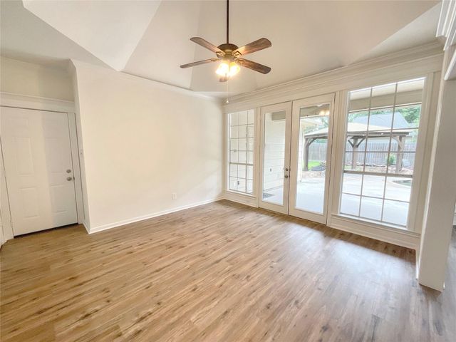 1810 Seven Maples Drive, Houston, TX 77345