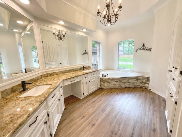 1810 Seven Maples Drive, Houston, TX 77345