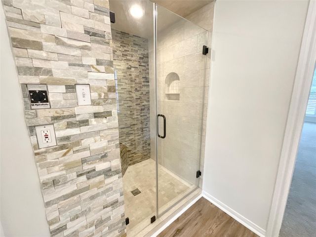 1810 Seven Maples Drive, Houston, TX 77345