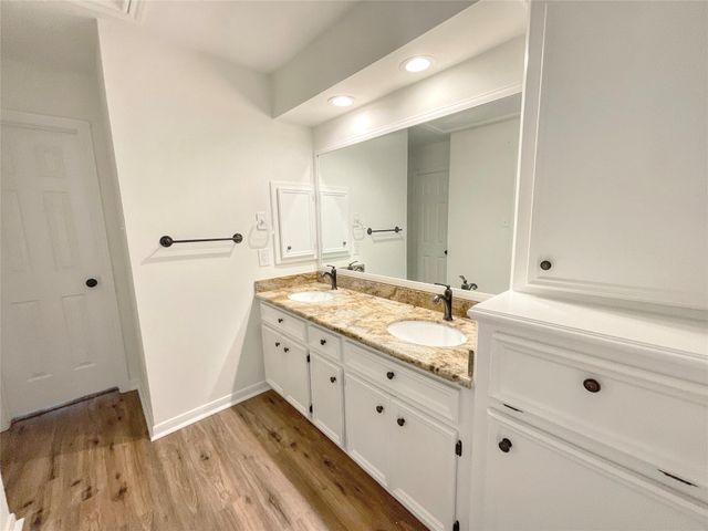 1810 Seven Maples Drive, Houston, TX 77345