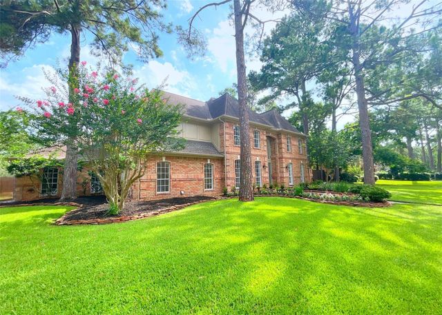 1810 Seven Maples Drive, Houston, TX 77345