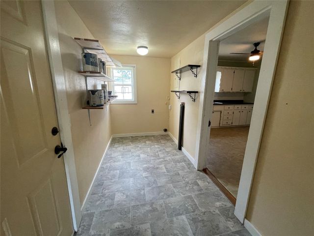 1415 N Jim Thorpe Boulevard, Prague, OK 74864