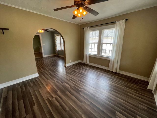 1415 N Jim Thorpe Boulevard, Prague, OK 74864