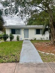 616 NW 22nd Rd, Fort Lauderdale, FL 33311