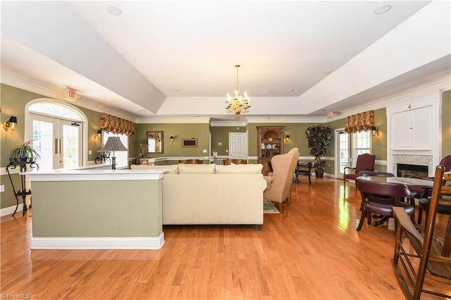 522 College Road, Greensboro, NC 27410
