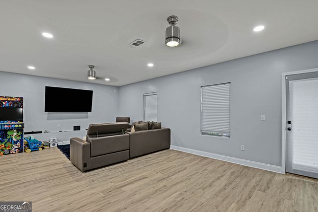 2986 Parkland View, South Fulton, GA 30331