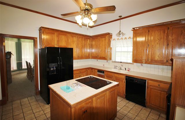 8150 Bob White Road, Waxahachie, TX 75167