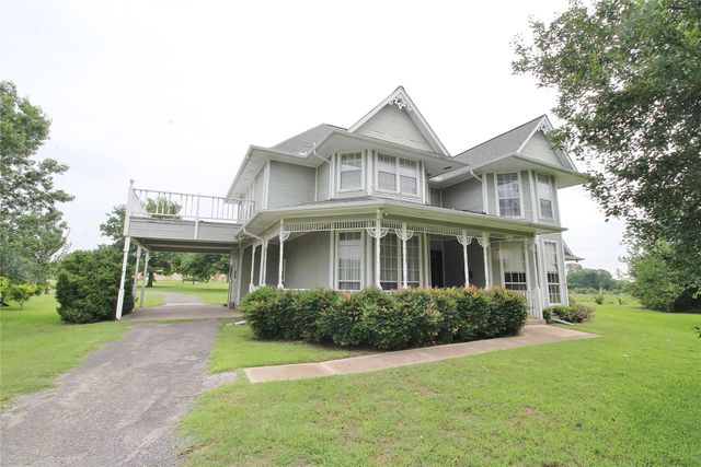 8150 Bob White Road, Waxahachie, TX 75167