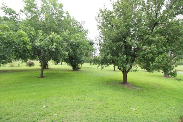 8150 Bob White Road, Waxahachie, TX 75167