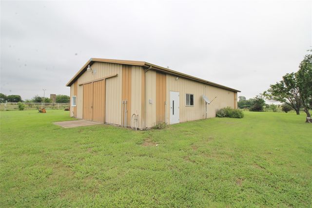 8150 Bob White Road, Waxahachie, TX 75167