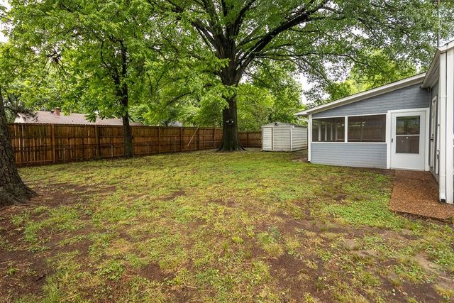4975 FLAMINGO RD, Memphis, TN 38117