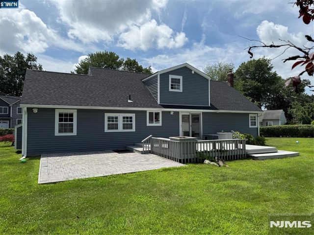 987 Pleasant Drive, New Milford, NJ 07646