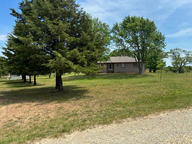 11353 SW 60th St, Augusta, KS 67010