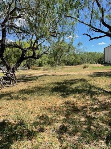 13033 10th Street, Hargill, TX 78549