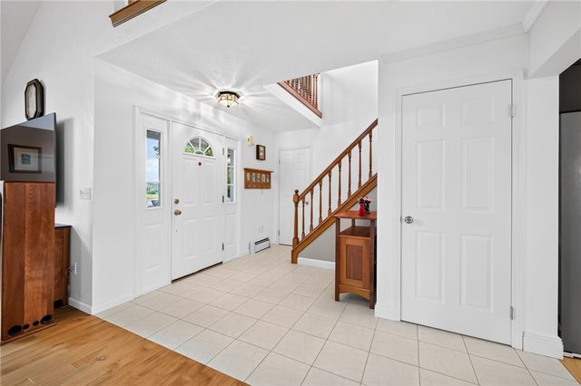 2411 North Hamlin Road, Hamlin, NY 14464