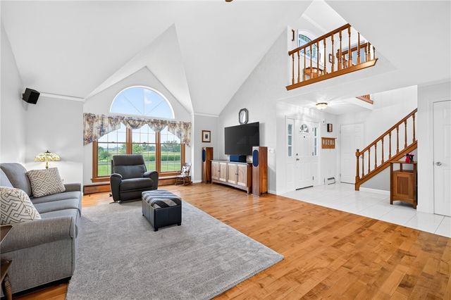 2411 North Hamlin Road, Hamlin, NY 14464