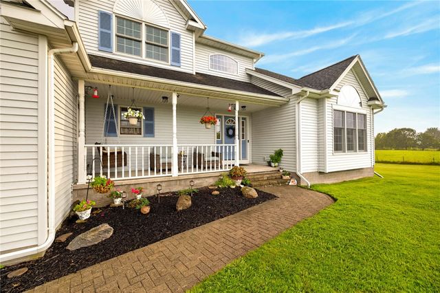 2411 North Hamlin Road, Hamlin, NY 14464