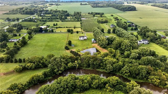 2411 North Hamlin Road, Hamlin, NY 14464
