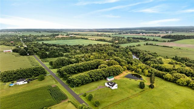 2411 North Hamlin Road, Hamlin, NY 14464