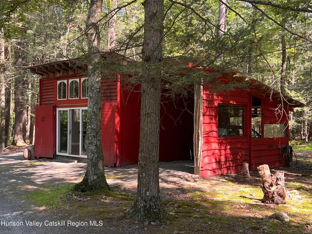 323 Beaverkill Road, Kingston, NY 12401