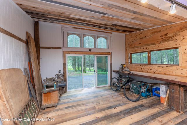 323 Beaverkill Road, Kingston, NY 12401