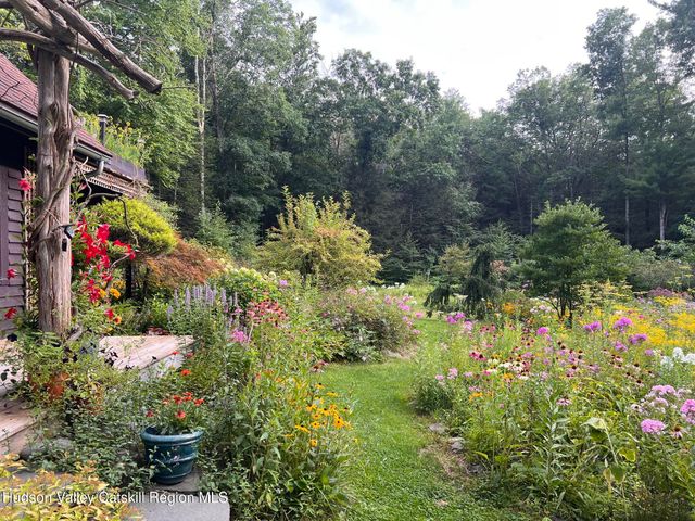323 Beaverkill Road, Kingston, NY 12401