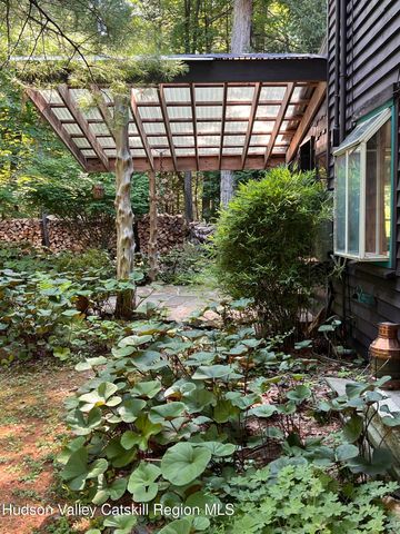 323 Beaverkill Road, Kingston, NY 12401