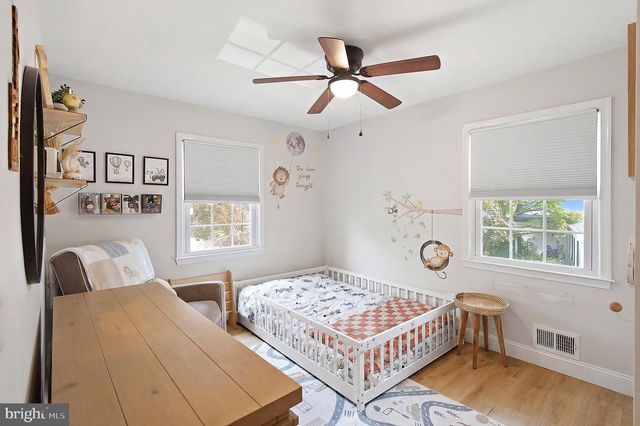 64 WOODLAND RD, Bayville, NJ 08721
