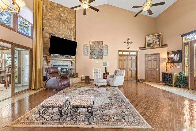 7128 White Oak Valley Road, Mcdonald, TN 37353