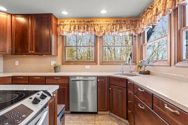 7128 White Oak Valley Road, Mcdonald, TN 37353