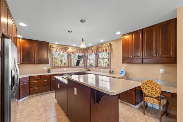 7128 White Oak Valley Road, Mcdonald, TN 37353